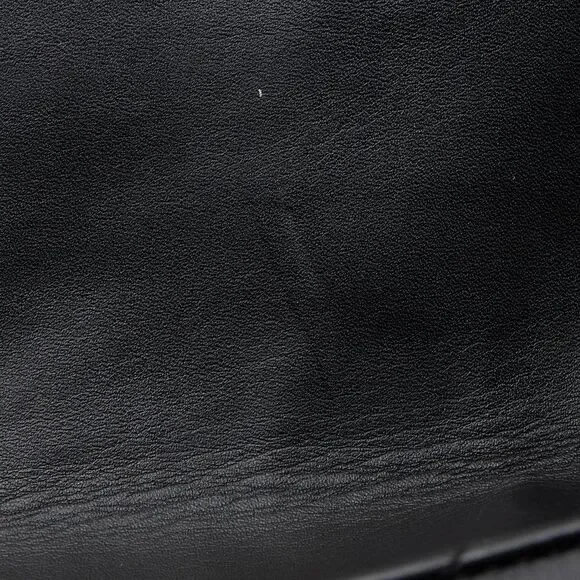 Gucci Matelasse Leather Pearl GG Marmont Small Flap Bag - Picture 14 of 15